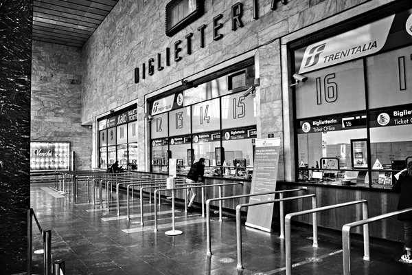 Explorez les Varieties de Vaisseaux pour une Époustouflante Croisière en Antarctique